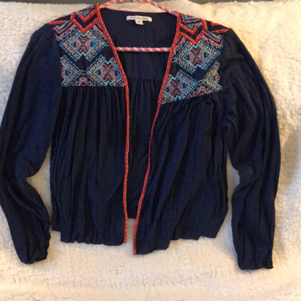 Embroidered open top
